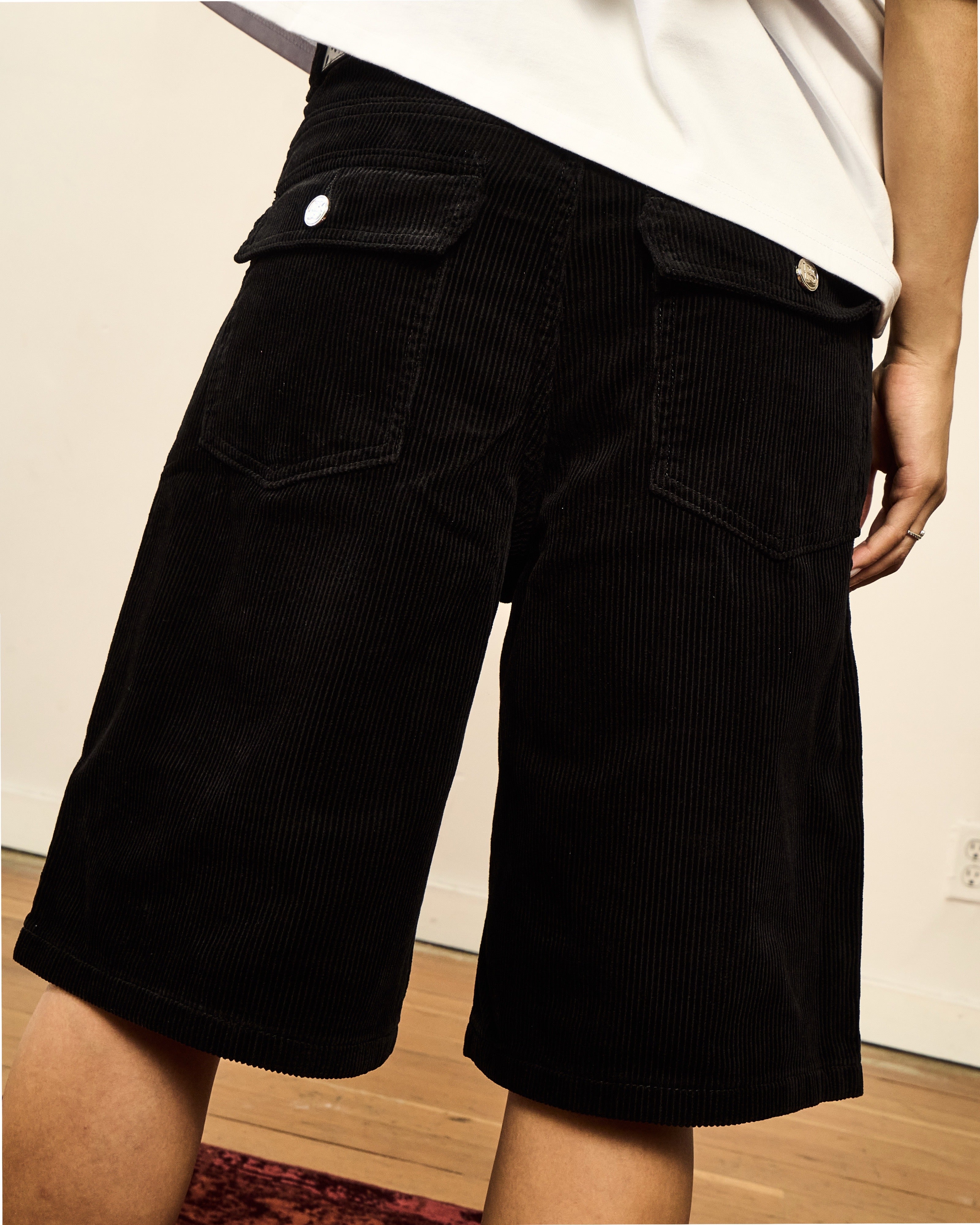 Corduroy Short – Public Saint