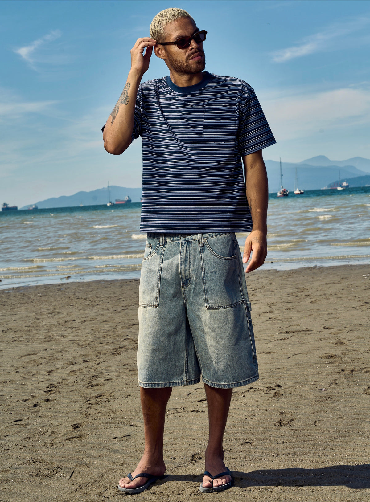 (PRE-ORDER) Navy Striped Tee